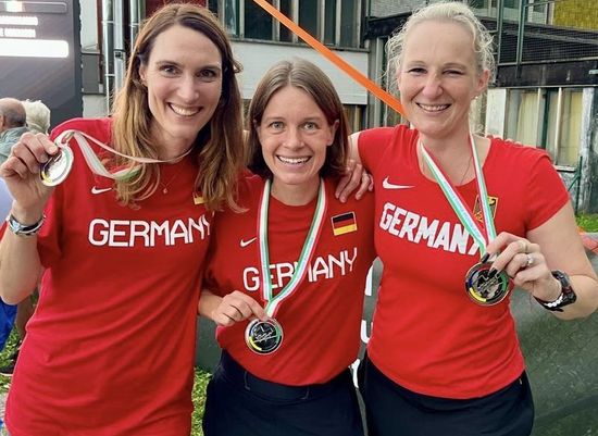 Daniela Köcher mit Doppel-Teamsilber bei Masters-Berglauf-WM 